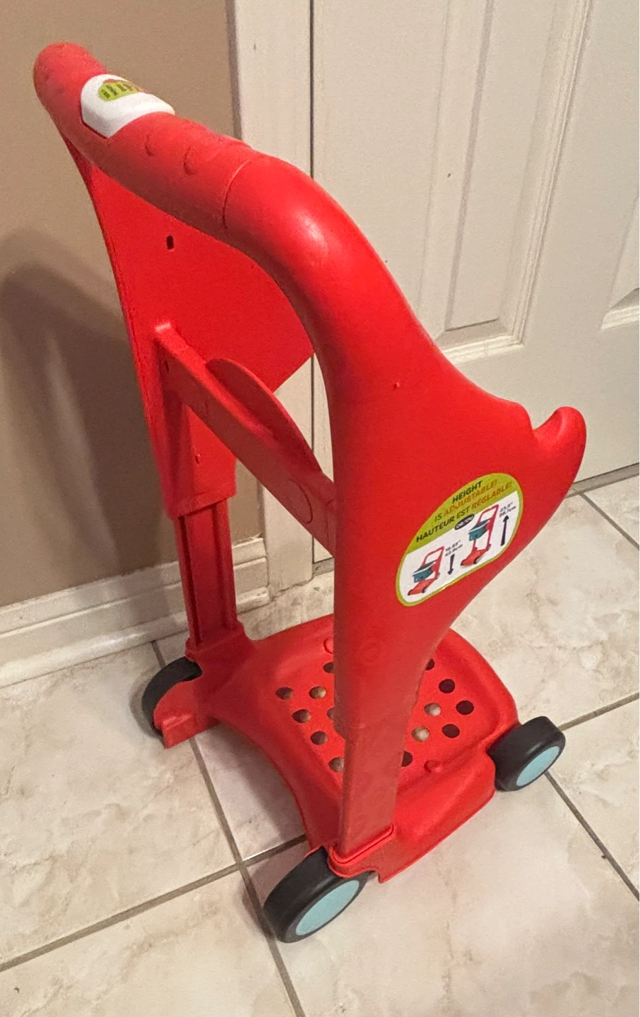 Beautiful Red Play Shopping Cart (with Lights & Music) - photo 2