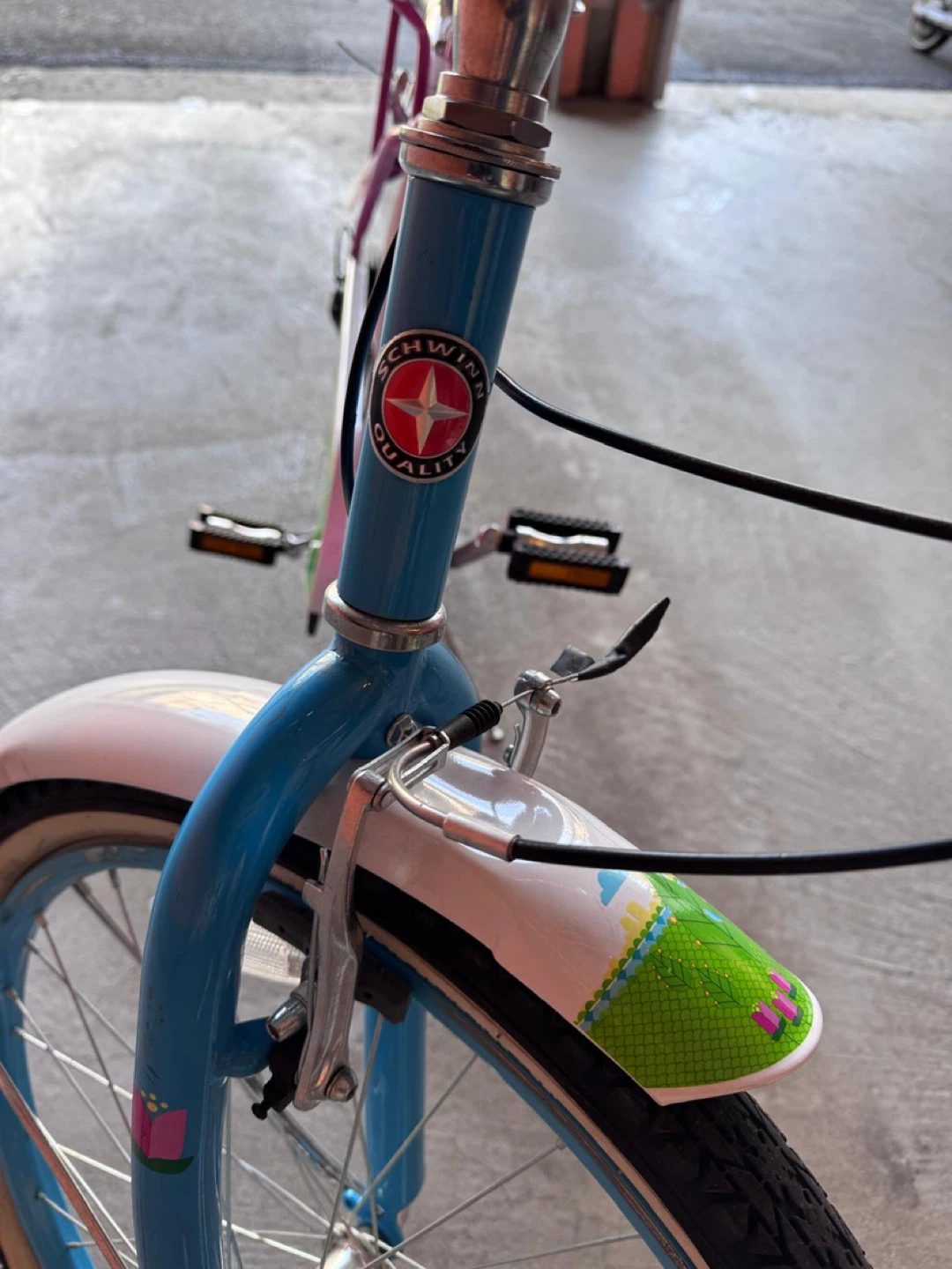Schwinn Girls' Bicycle - photo 4