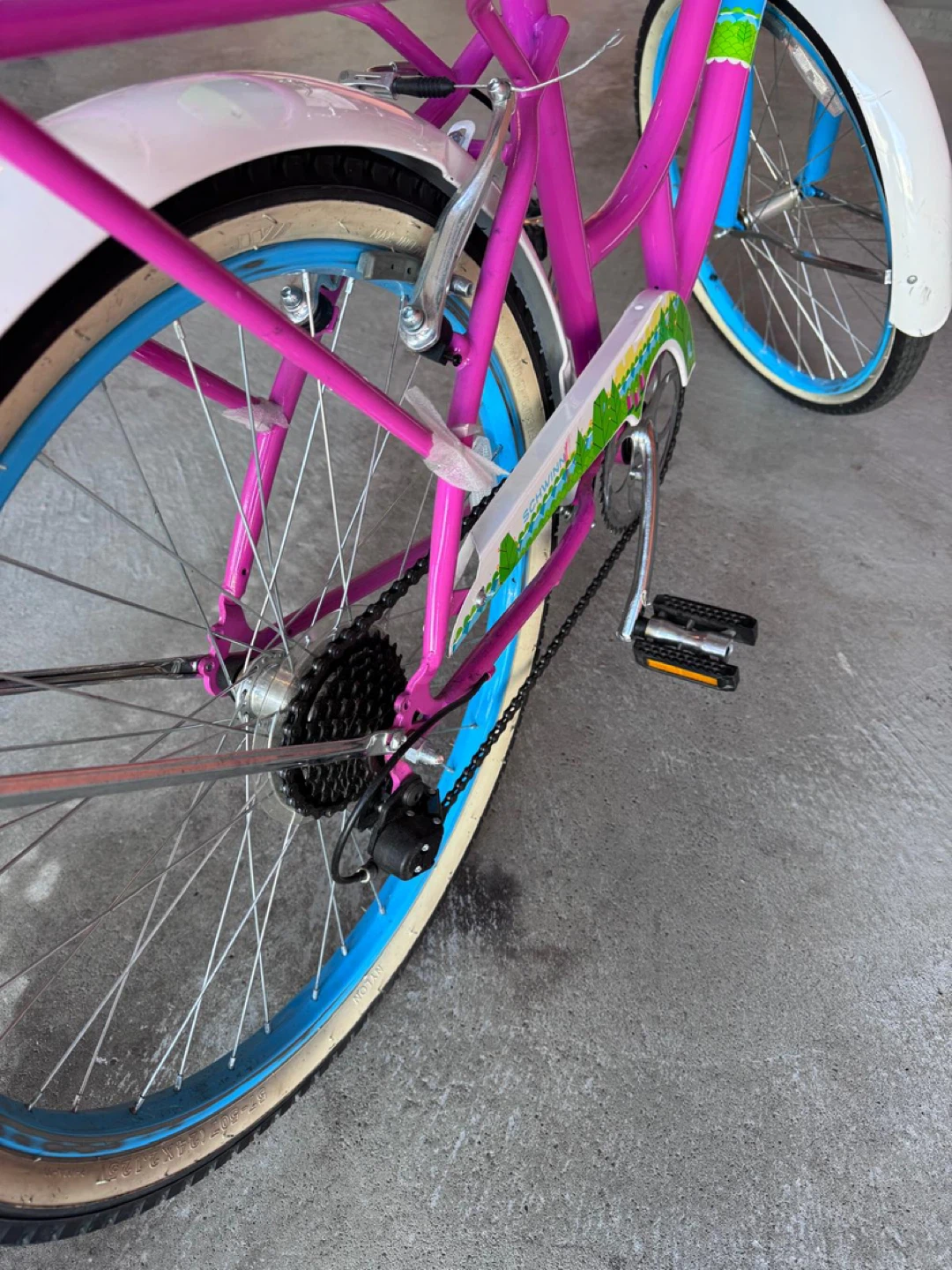 Schwinn Girls' Bicycle - photo 2