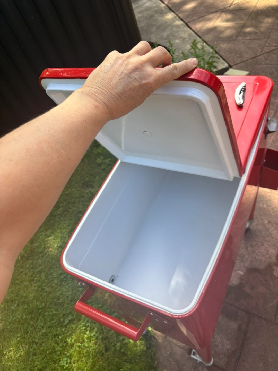 Rolling Retro Metal Cooler - Red - photo 4