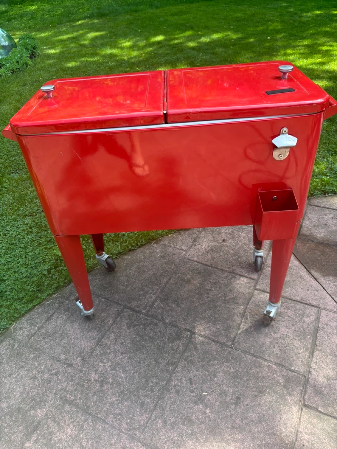 Rolling Retro Metal Cooler - Red