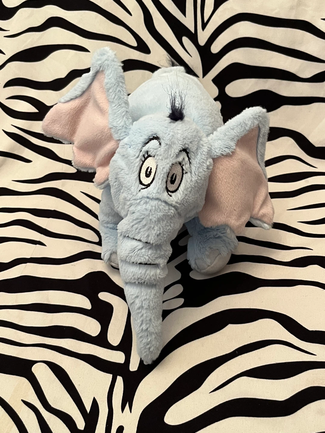 🖤  Horton plush toy from Dr. Seuss' Horton Hears a Who! 🖤