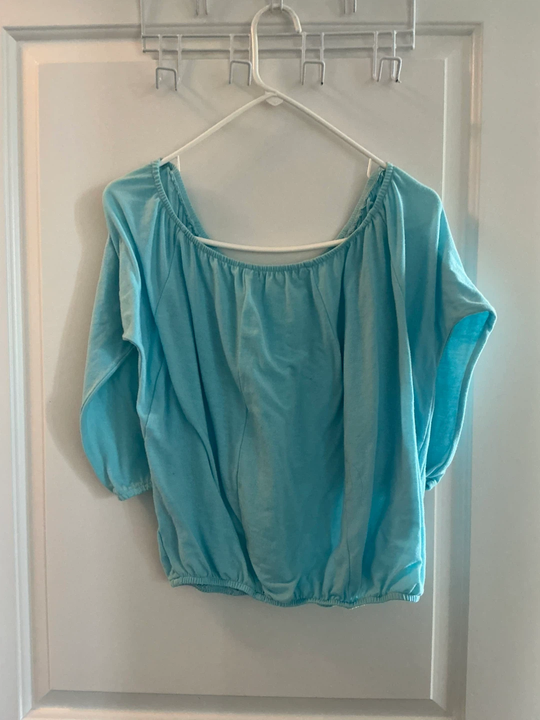 Magazine Women's Blue Off-the-Shoulder Top P/S - photo 2