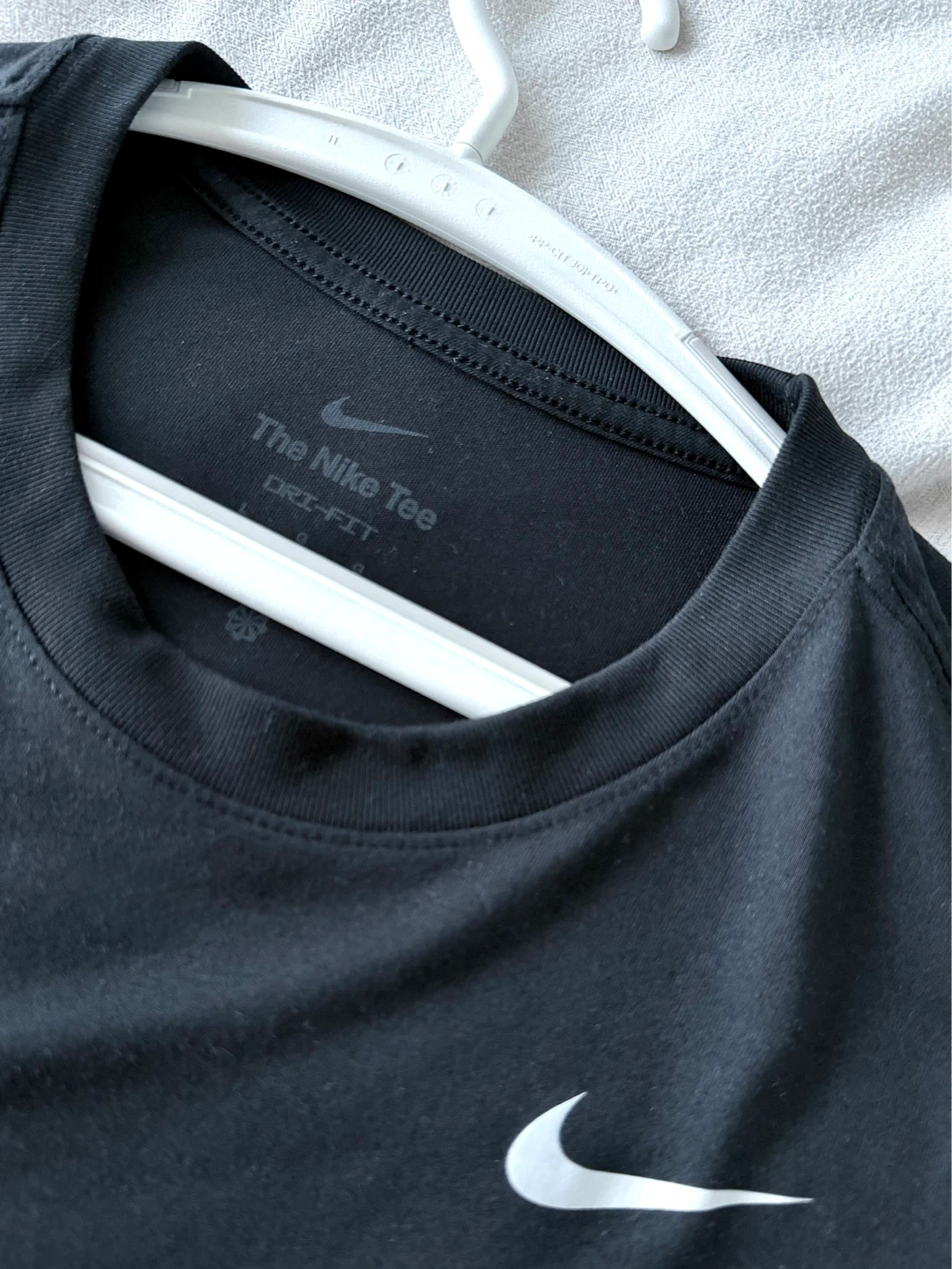 Nike The Nike Tee Dri-FIT Sleeveless Shirt - photo 2