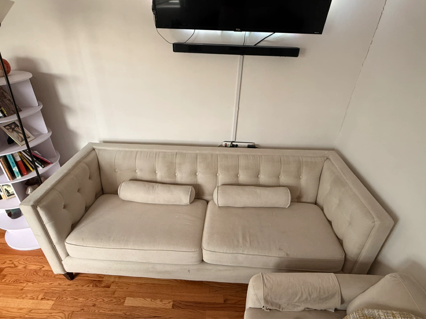 Cream Tufted Sofa - photo 3