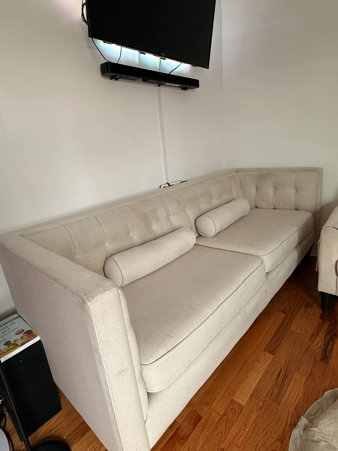 Cream Tufted Sofa - photo 4