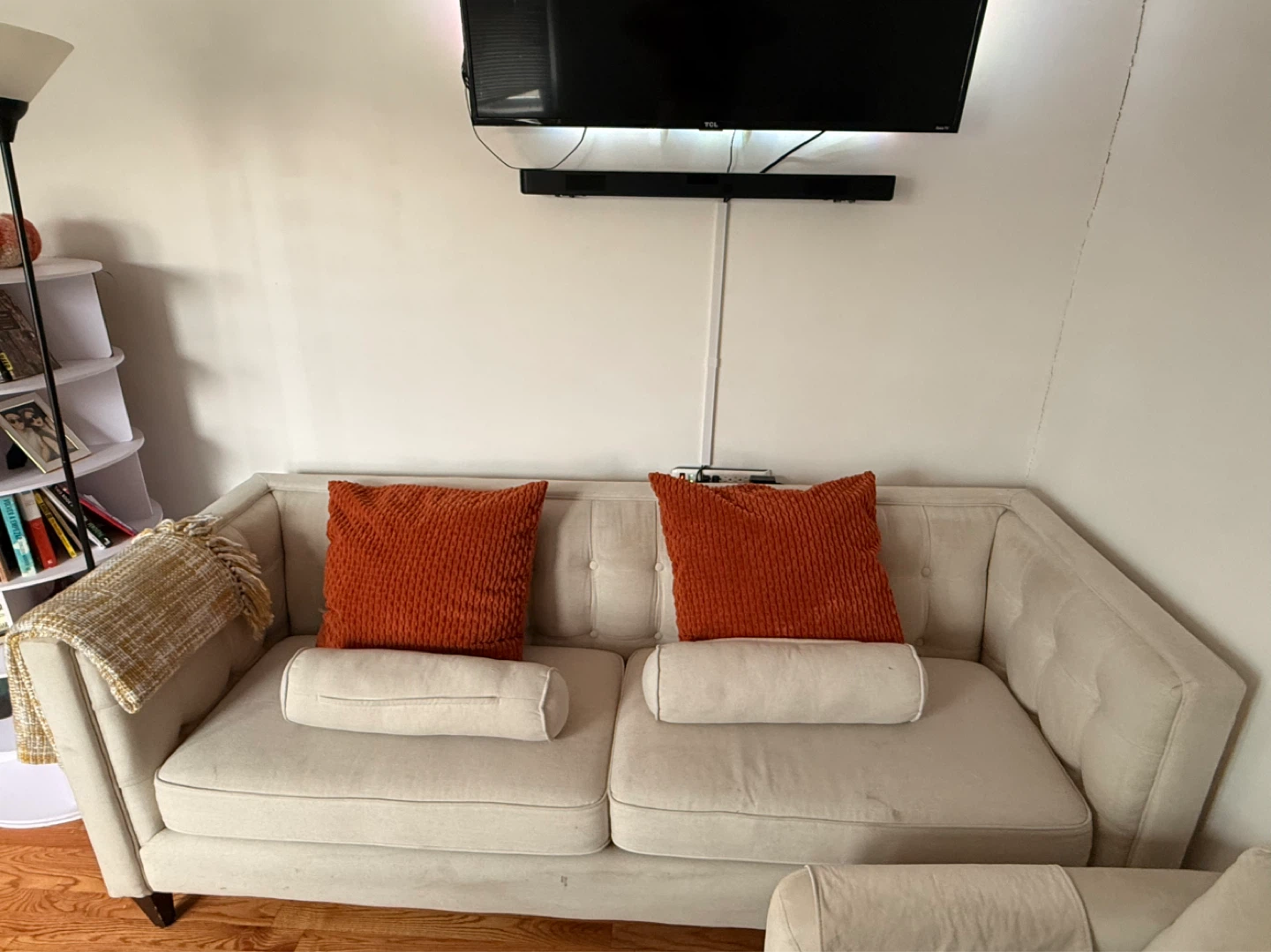 Cream Tufted Sofa - photo 2