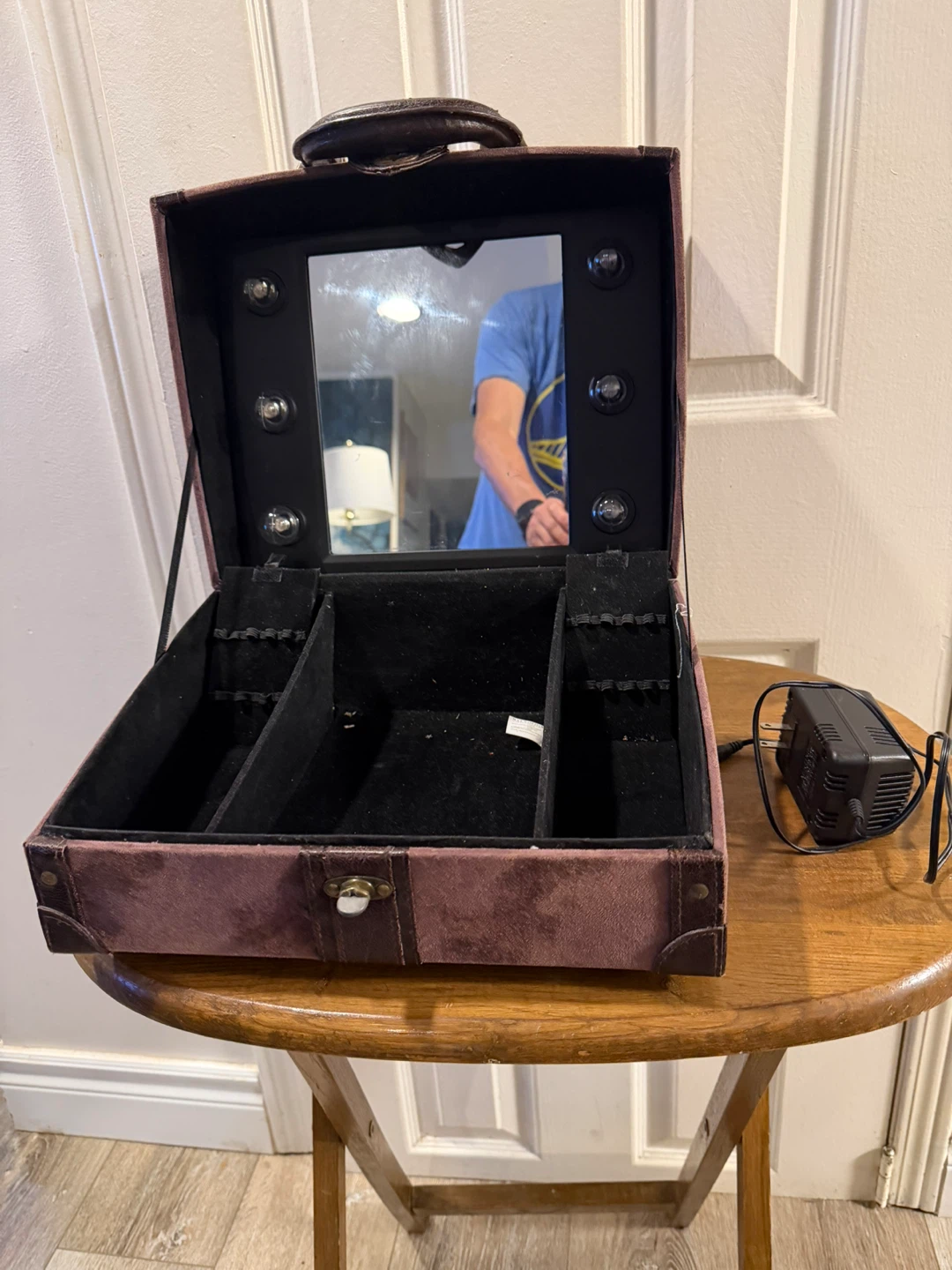 Makeup Vanity Case with Lights and Mirror