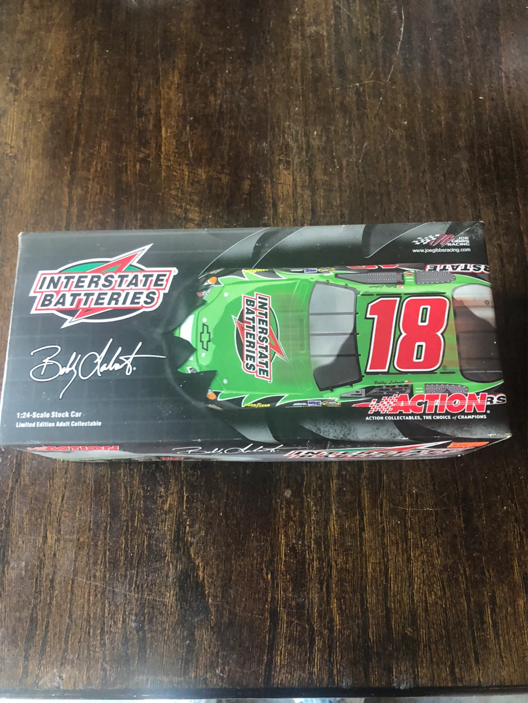 Action 1:24 Interstate Batteries Bobby Labonte Stock Car