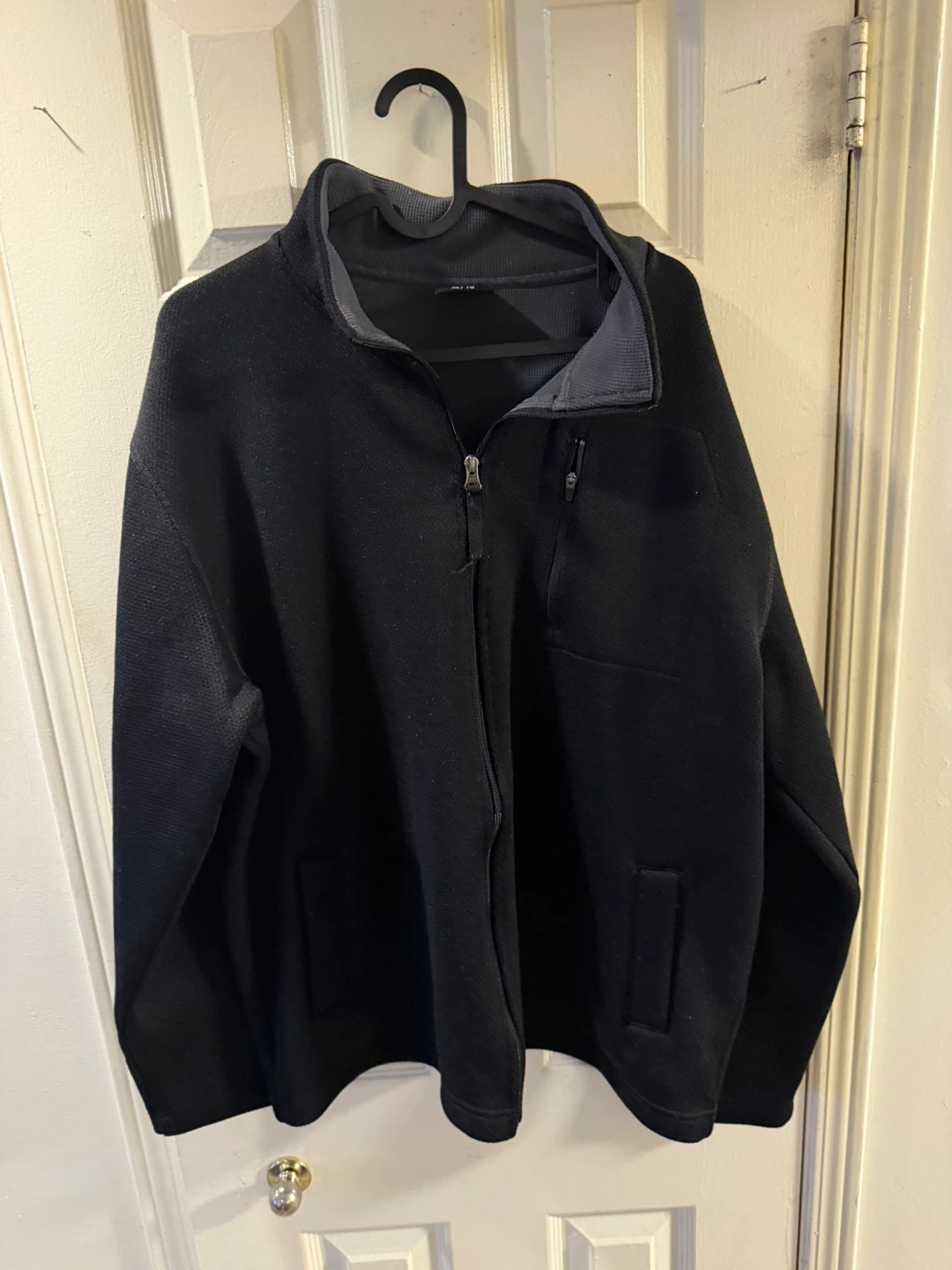 Bundle of 3 Men's Clothing Items - photo 4