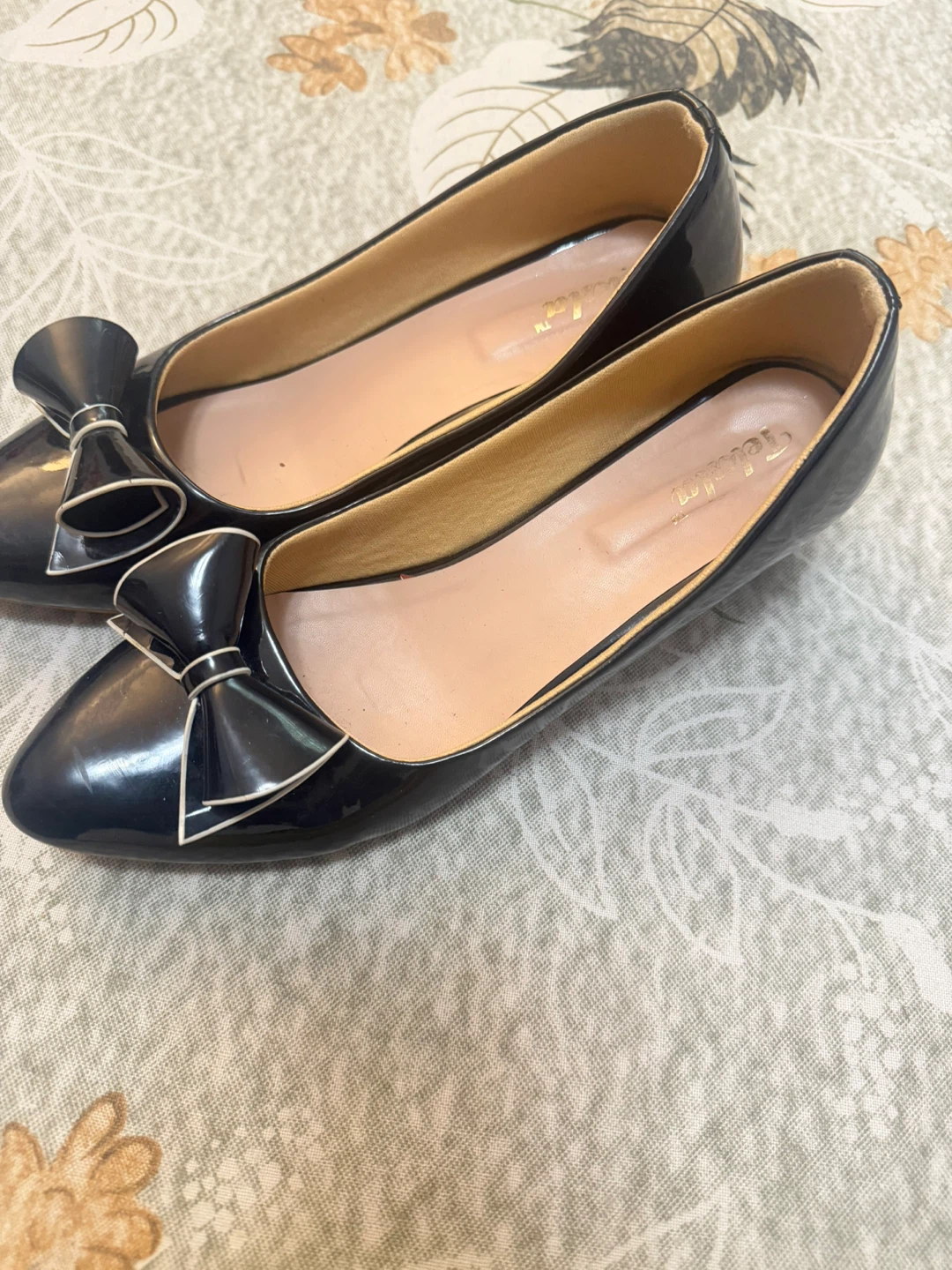 Black Bow Pumps