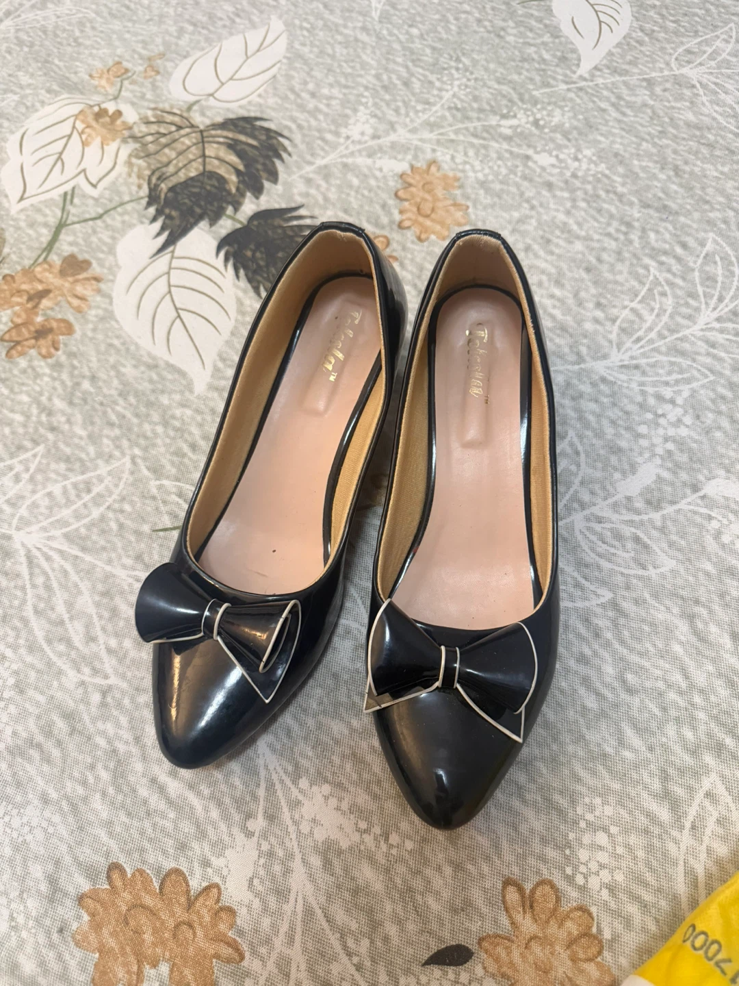 Black Bow Pumps - photo 2