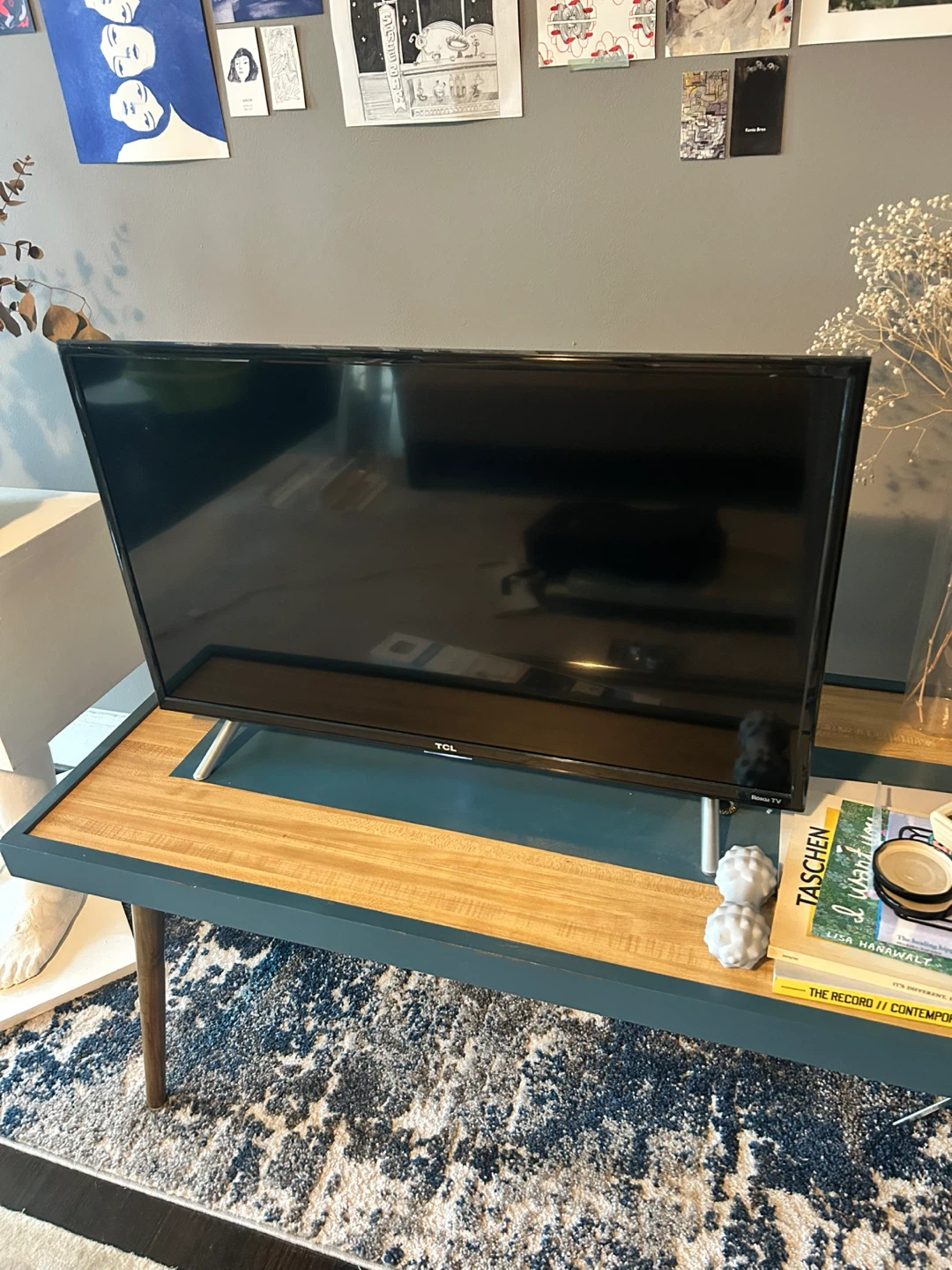 32” Smart Roku TV