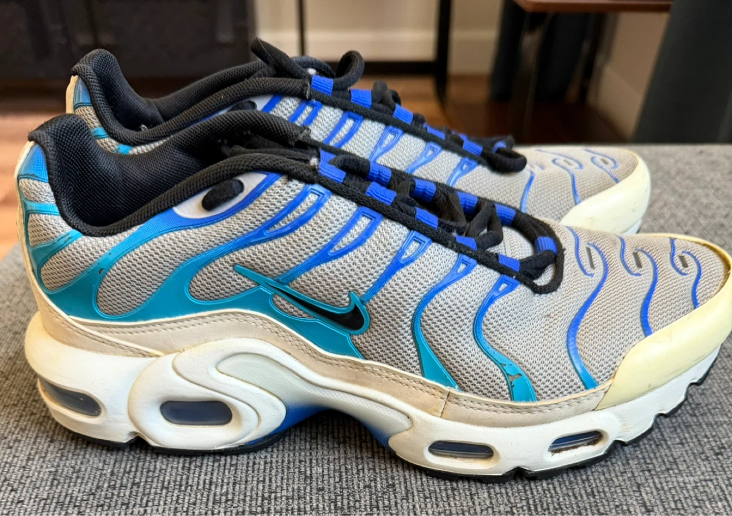 Nike Air Max Plus - Size 5Y - photo 2