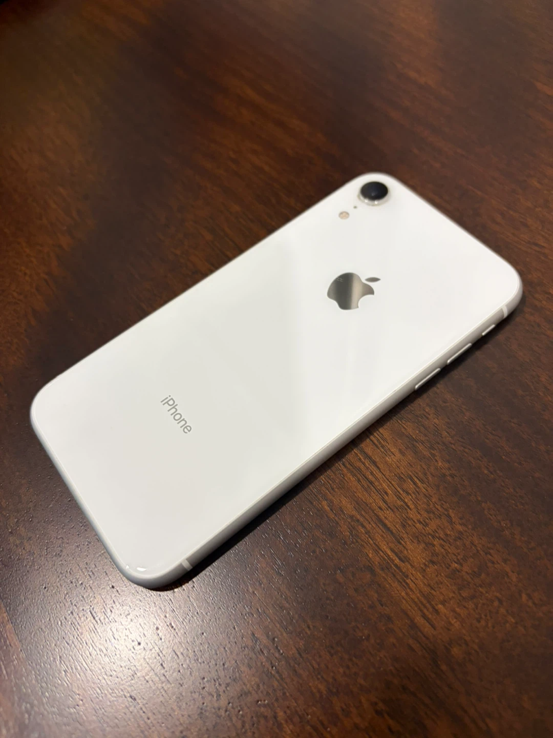 Apple iPhone XR - photo 2
