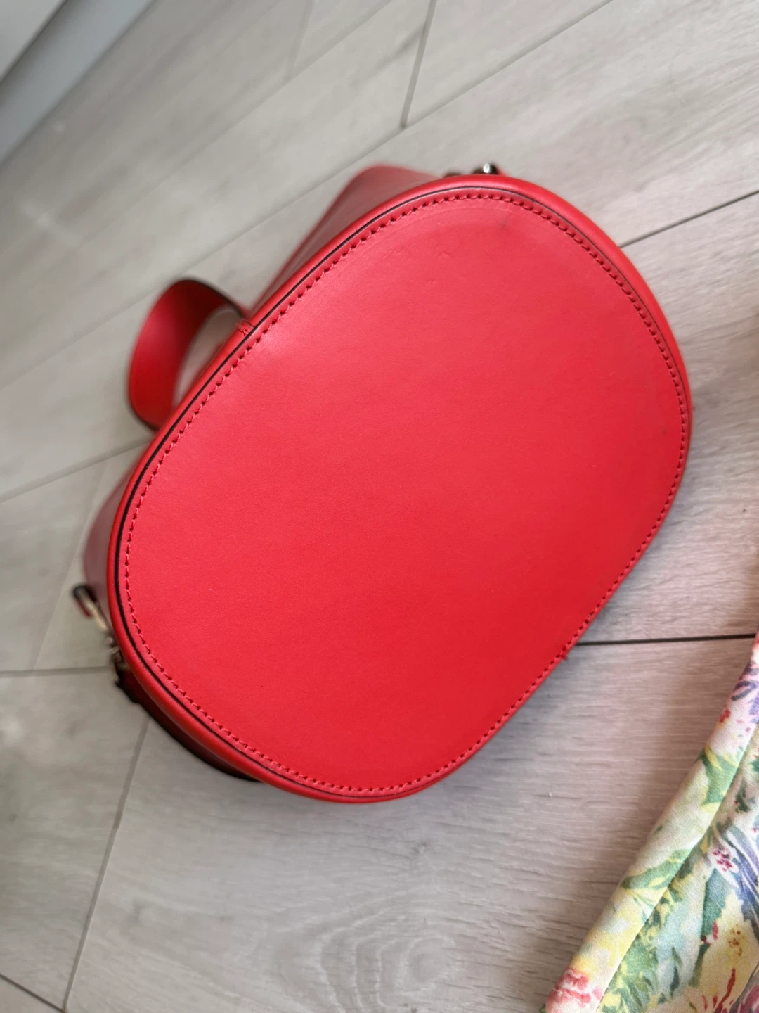 Red Leather Bucket Bag - photo 2