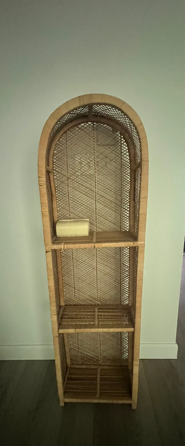 Wicker shelf unit