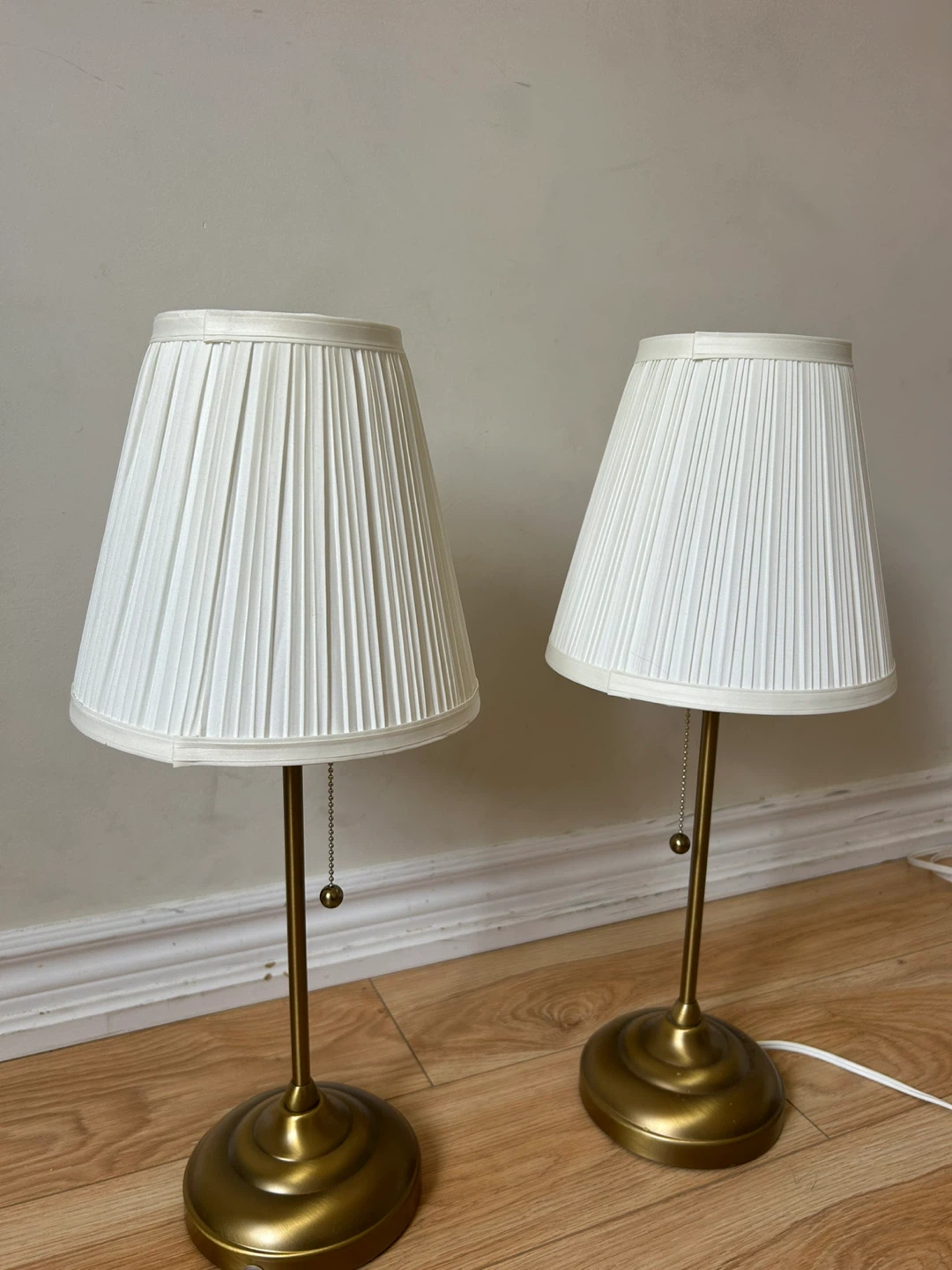 Pair of Vintage Brass Table Lamps with Pleated Shades - photo 2