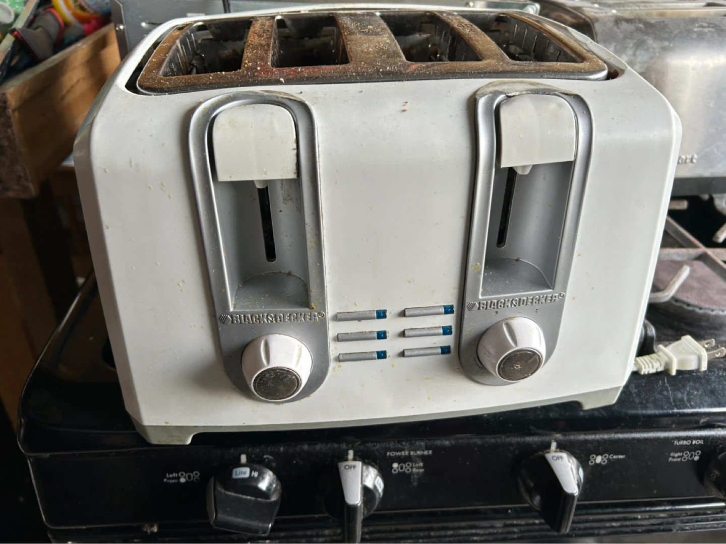 Black & Decker 4-Slice Toaster - photo 2