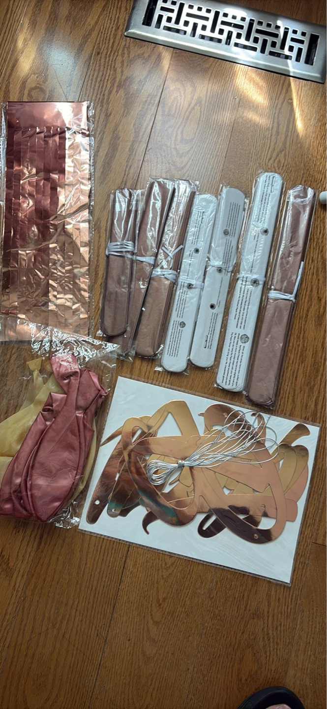EpiqueONE Rose Gold Party Decoration Set - photo 3