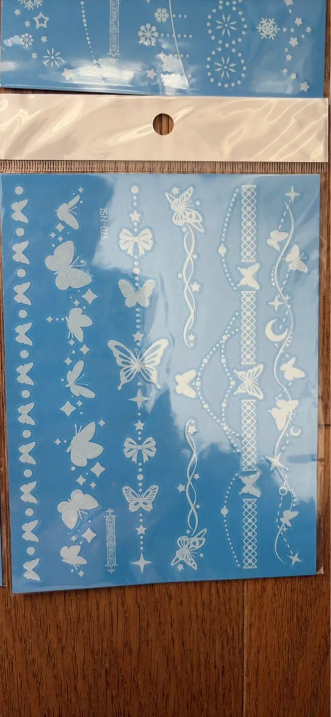 Temporary luminous Tattoos - White Henna Style Designs