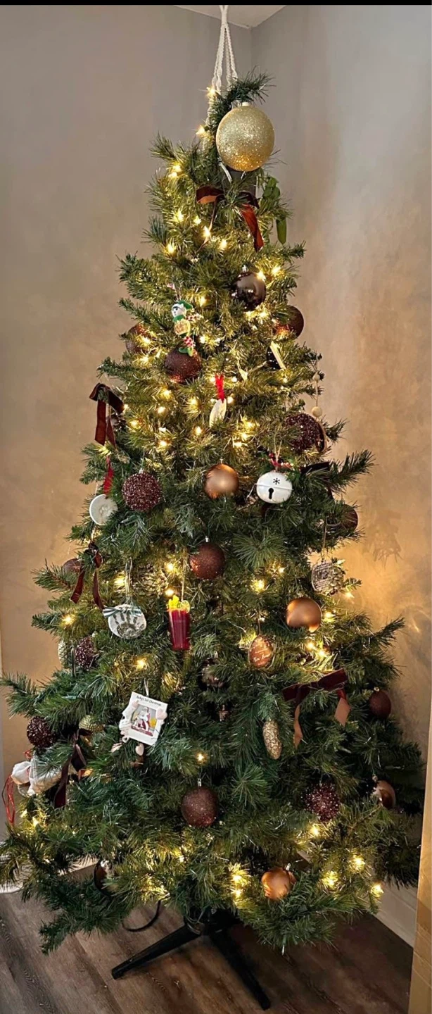 6 foot Artificial Christmas Tree