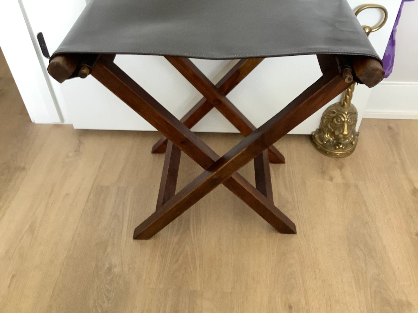 Vtg Walnut Wd Foldable Stool with a Brown Leather Stool 🐞