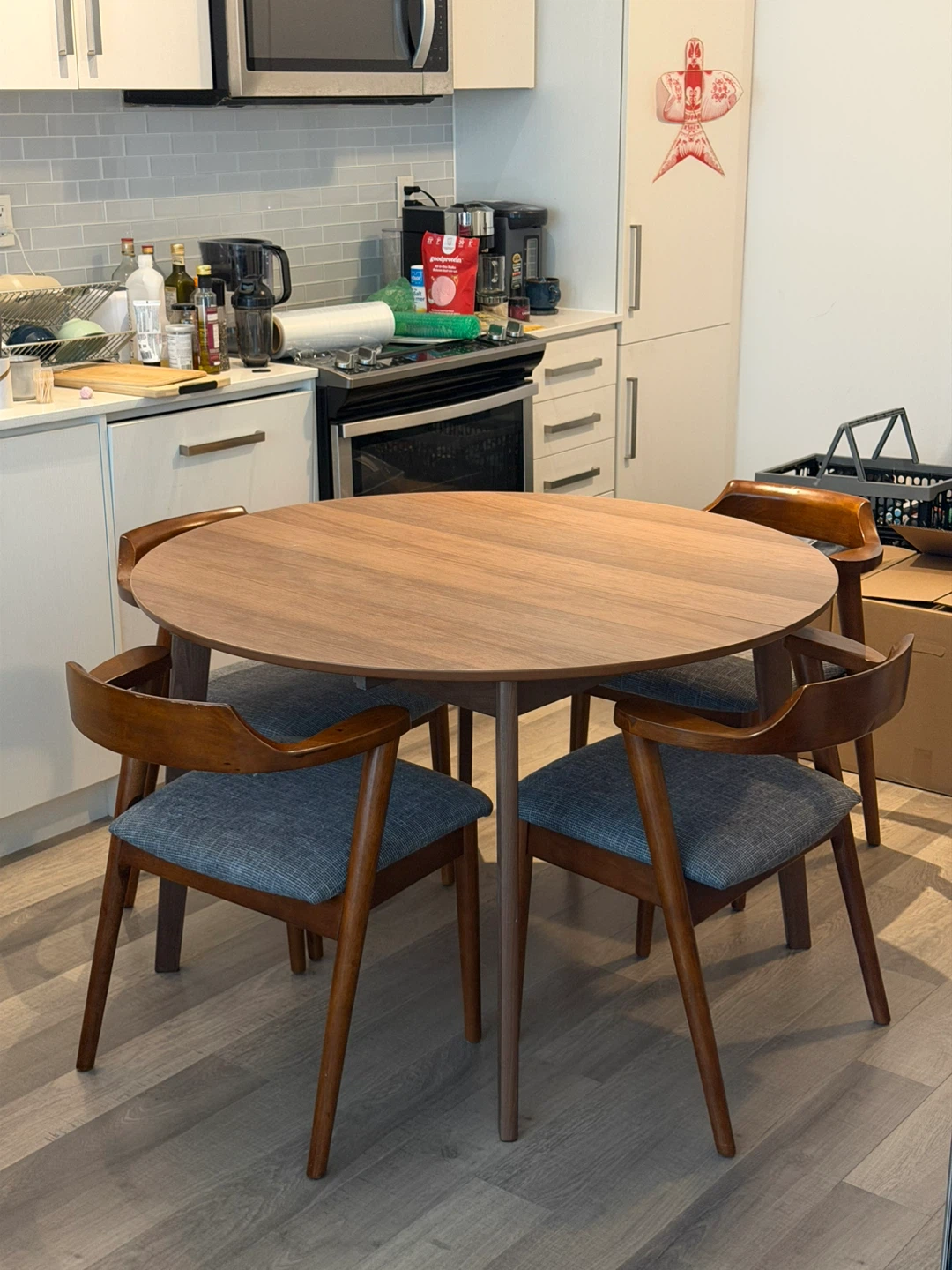 Structube Extendable Dining table (Table only)