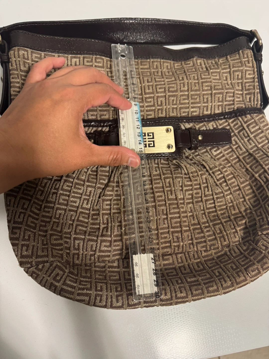 Givenchy Shoulder Bag - photo 3