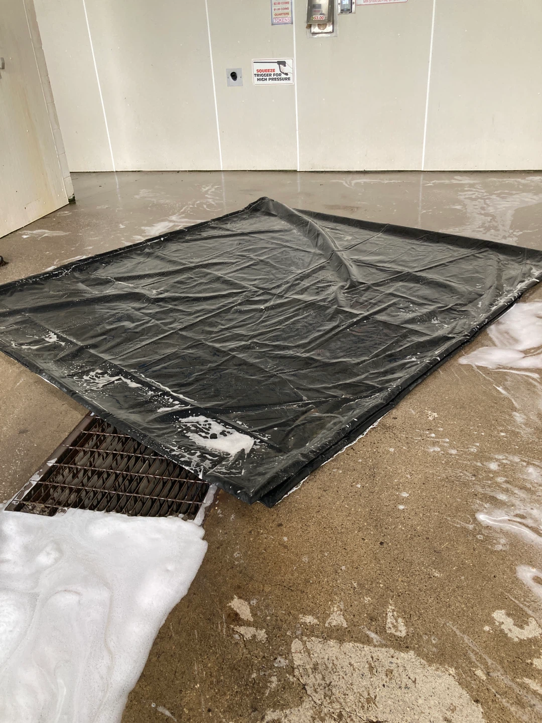 VEVOR Containment Mat with Squeegee - photo 2