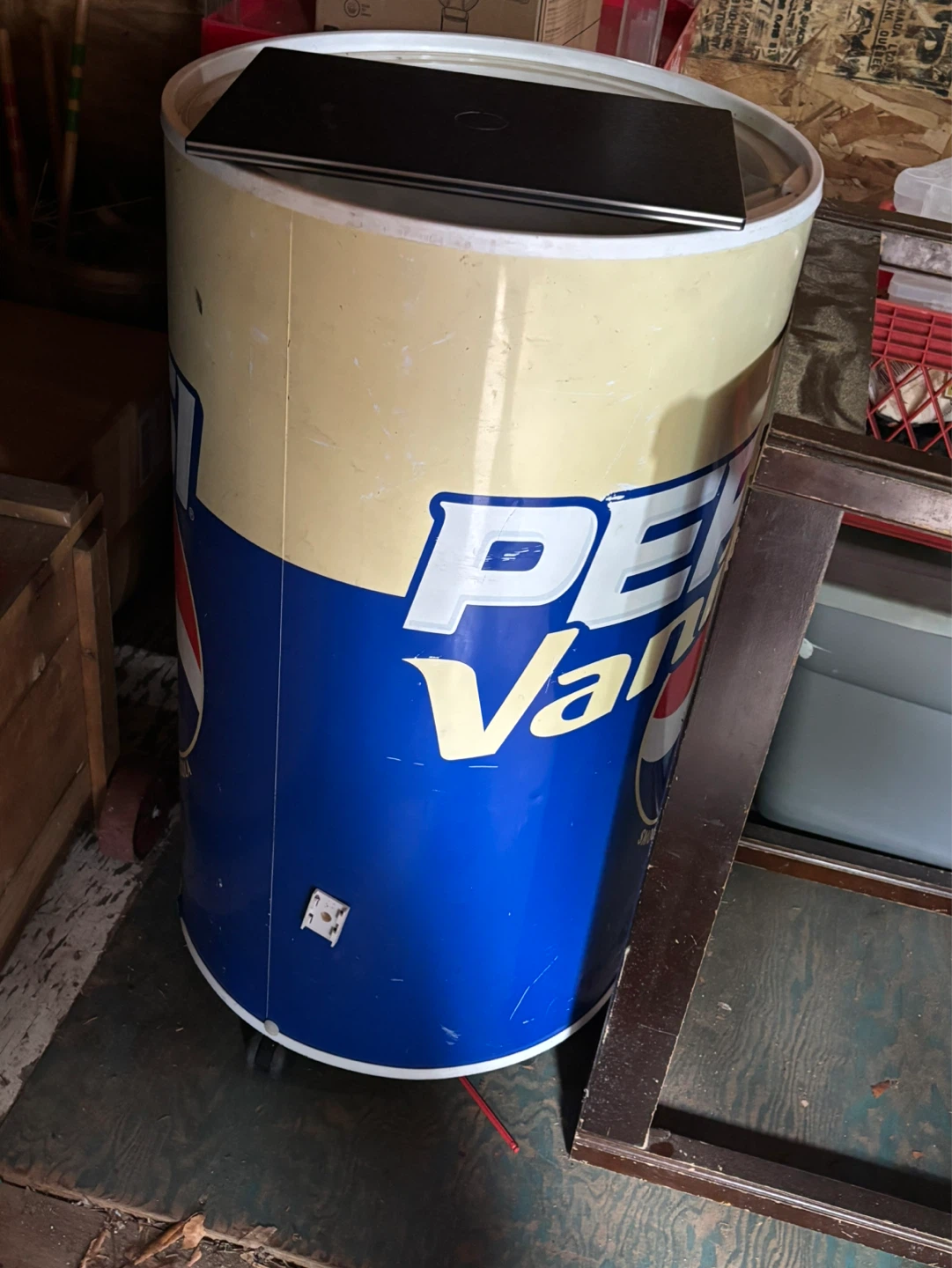 Yard sale 658 rt 209 cuddebackville ny - photo 5