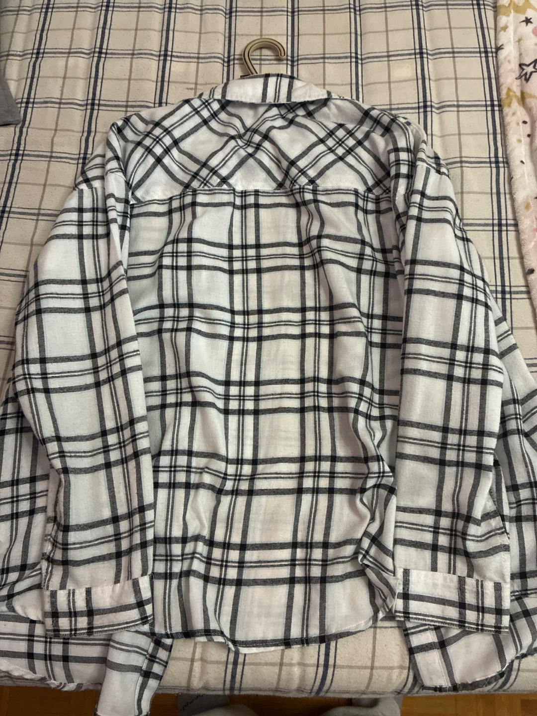 Streetwear Society Plaid Flannel Shirts - Size S & M - photo 5