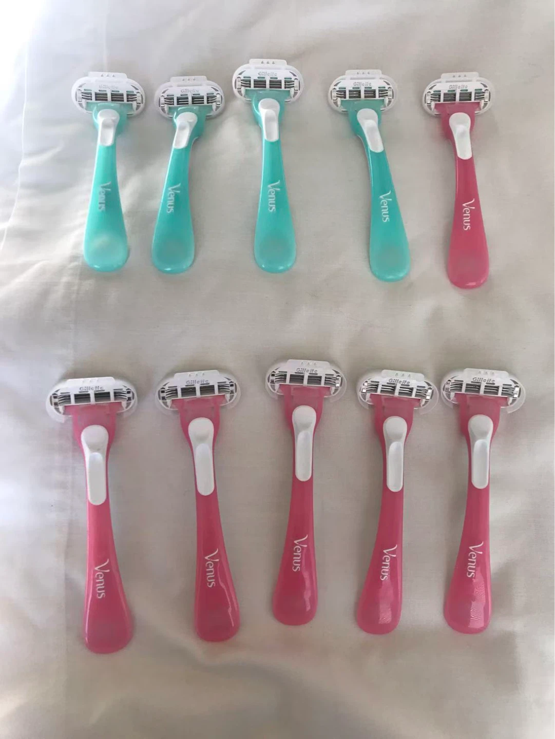 New Gillette Venus Razors - Lot of 10