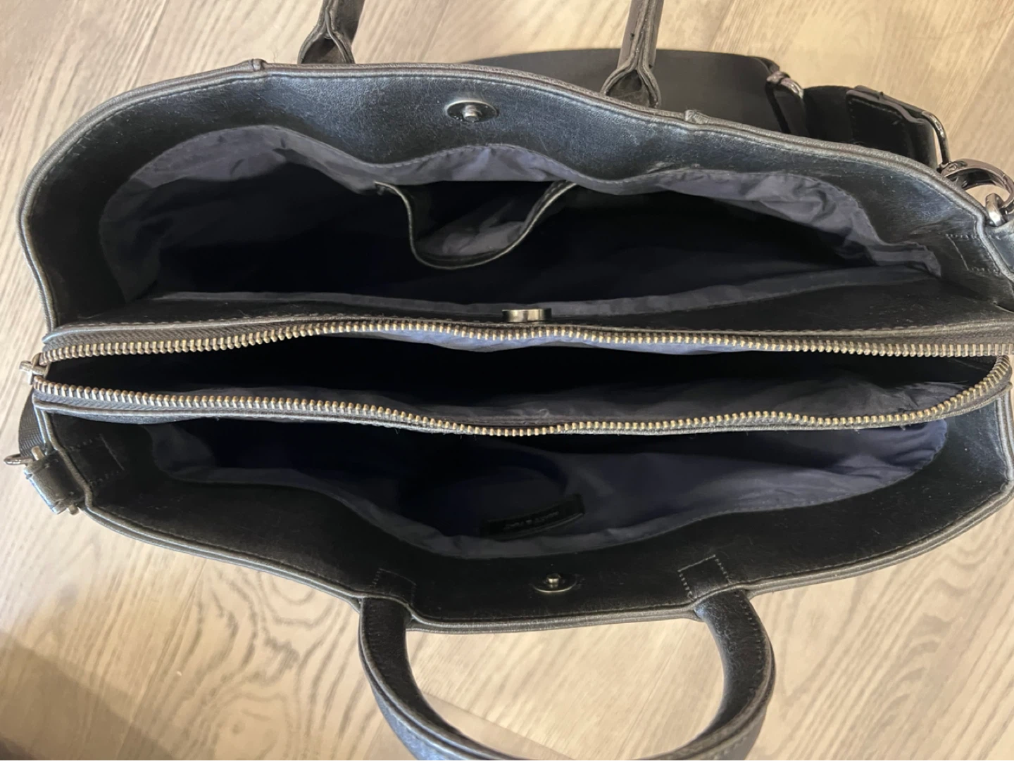 Matt & Nat Black Vegan Leather Tote Bag - photo 3