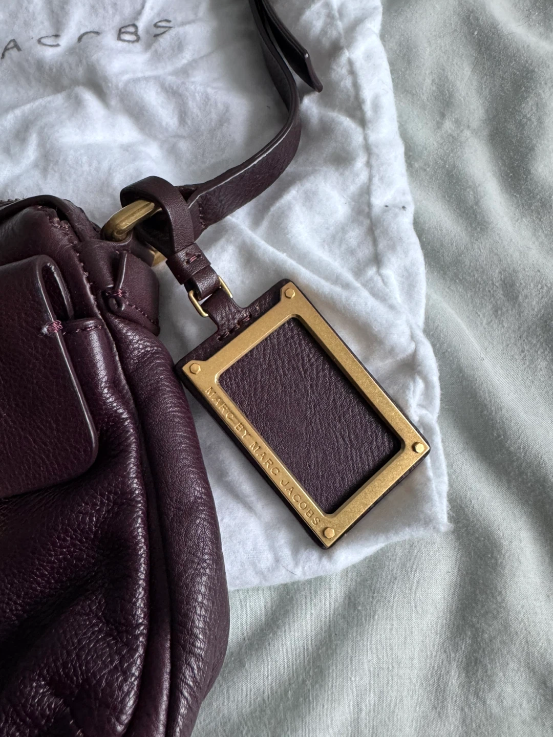 Marc by Marc Jacobs Burgundy Leather Crossbody Bag - photo 3