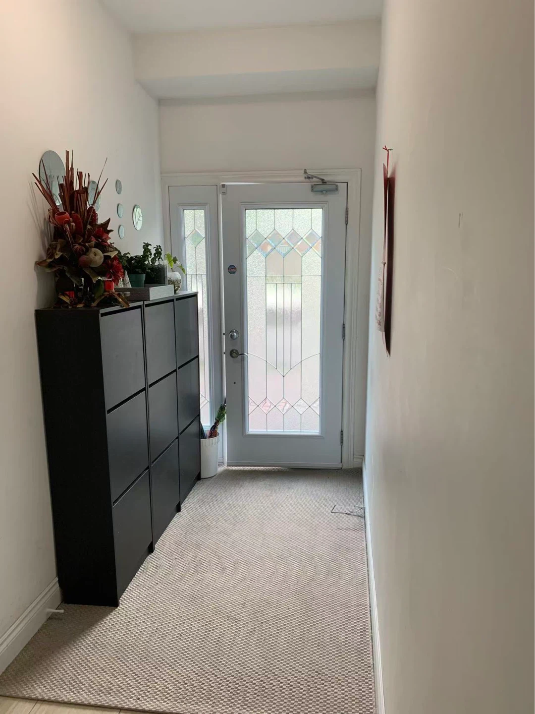 Renting this room for 2 months if interested. - photo 2