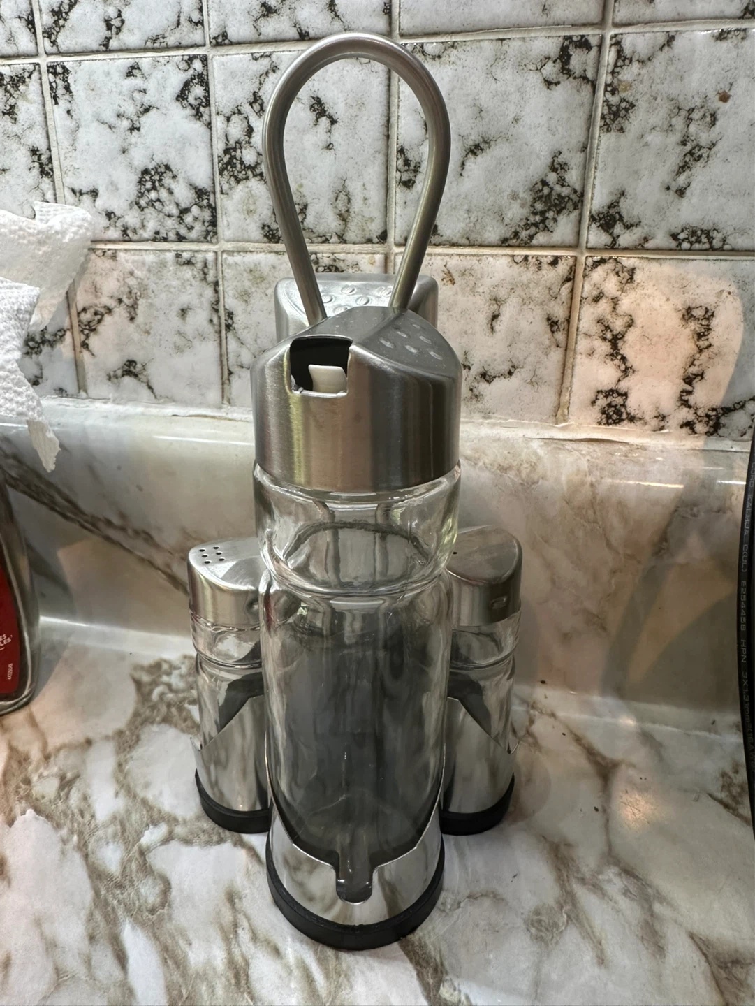 Salt/Pepper Shaker Oil/Vinegar Set with Holder - photo 2
