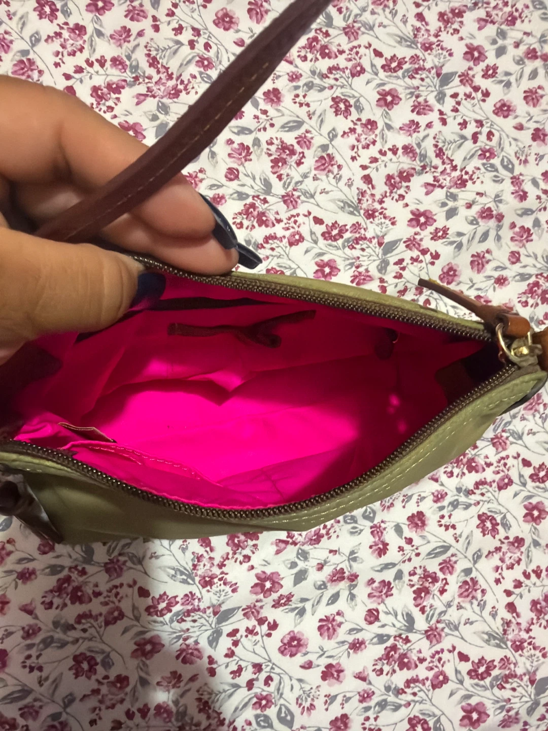 Dooney & Bourke Khaki/Brown Duck Logo Wristlet - photo 2