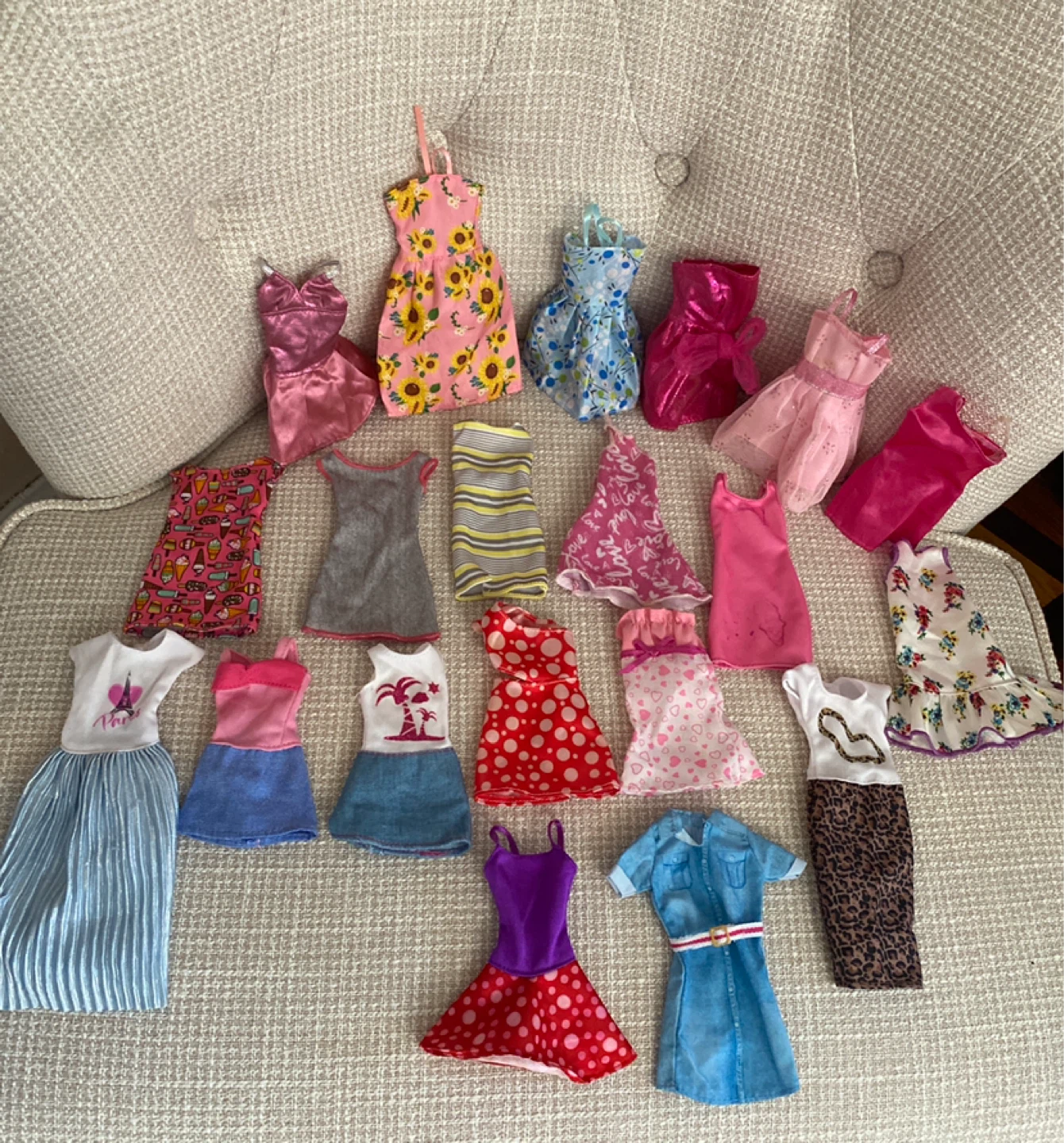 Doll Clothes Assortment A lot- Dresses, Tops & Skirts - photo 3