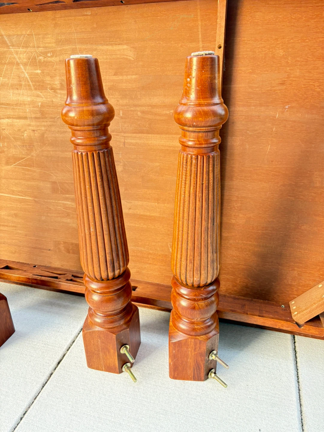 Wooden Dining Table with Detachable Legs - photo 5