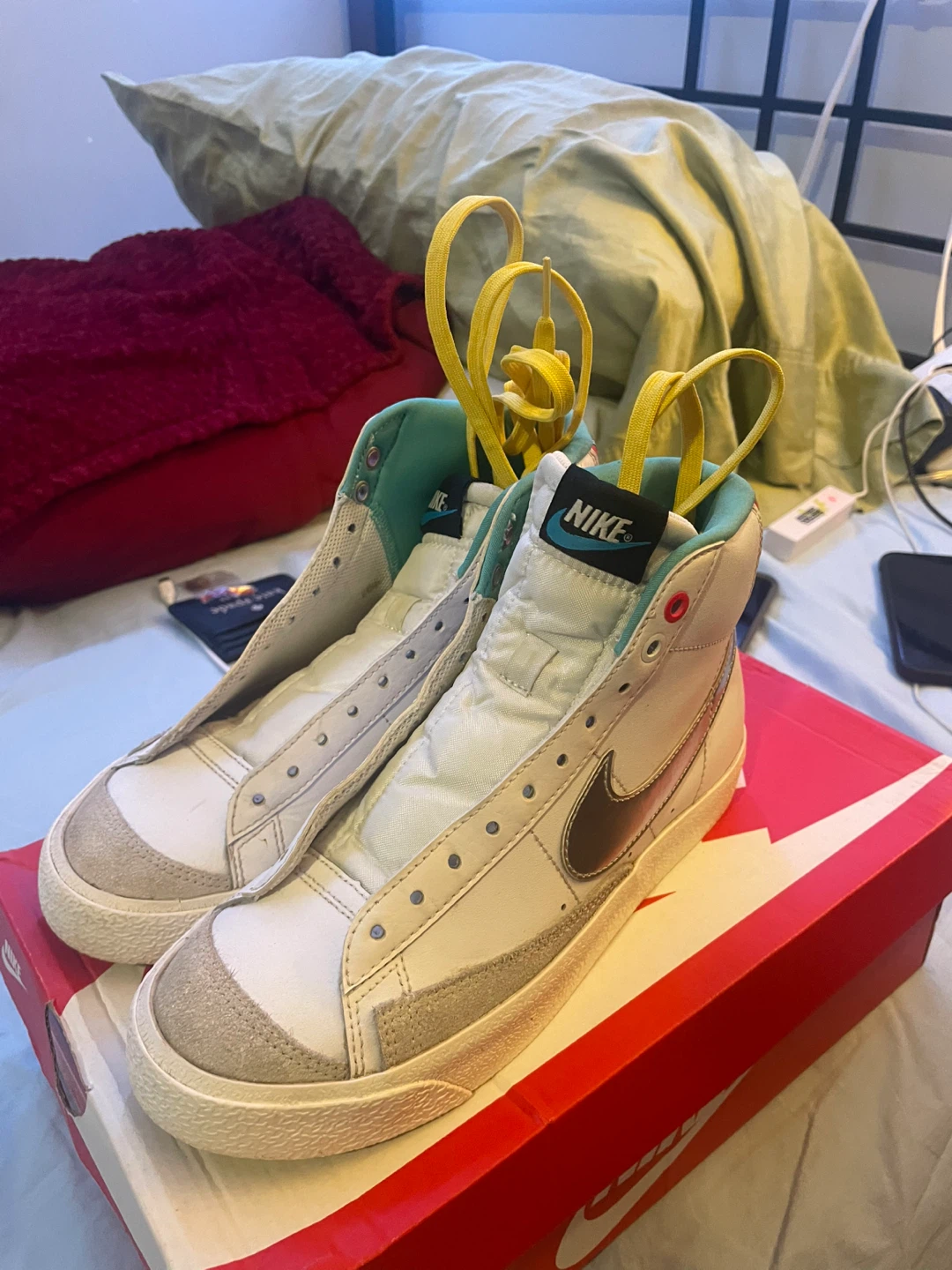 Nike Blazer Mid '77 (GS) Youth White/Metallic Silver