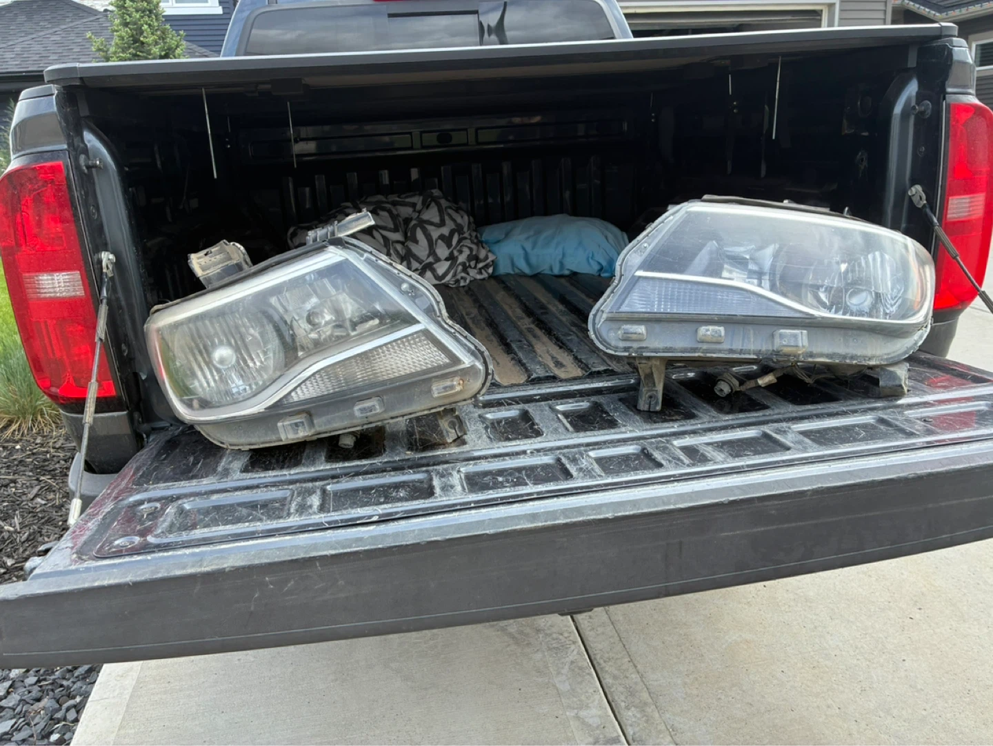 Chevrolet Colorado Headlights - photo 2