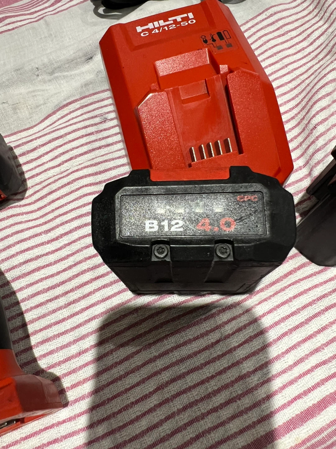 12V hilti HammerDrill set - photo 5
