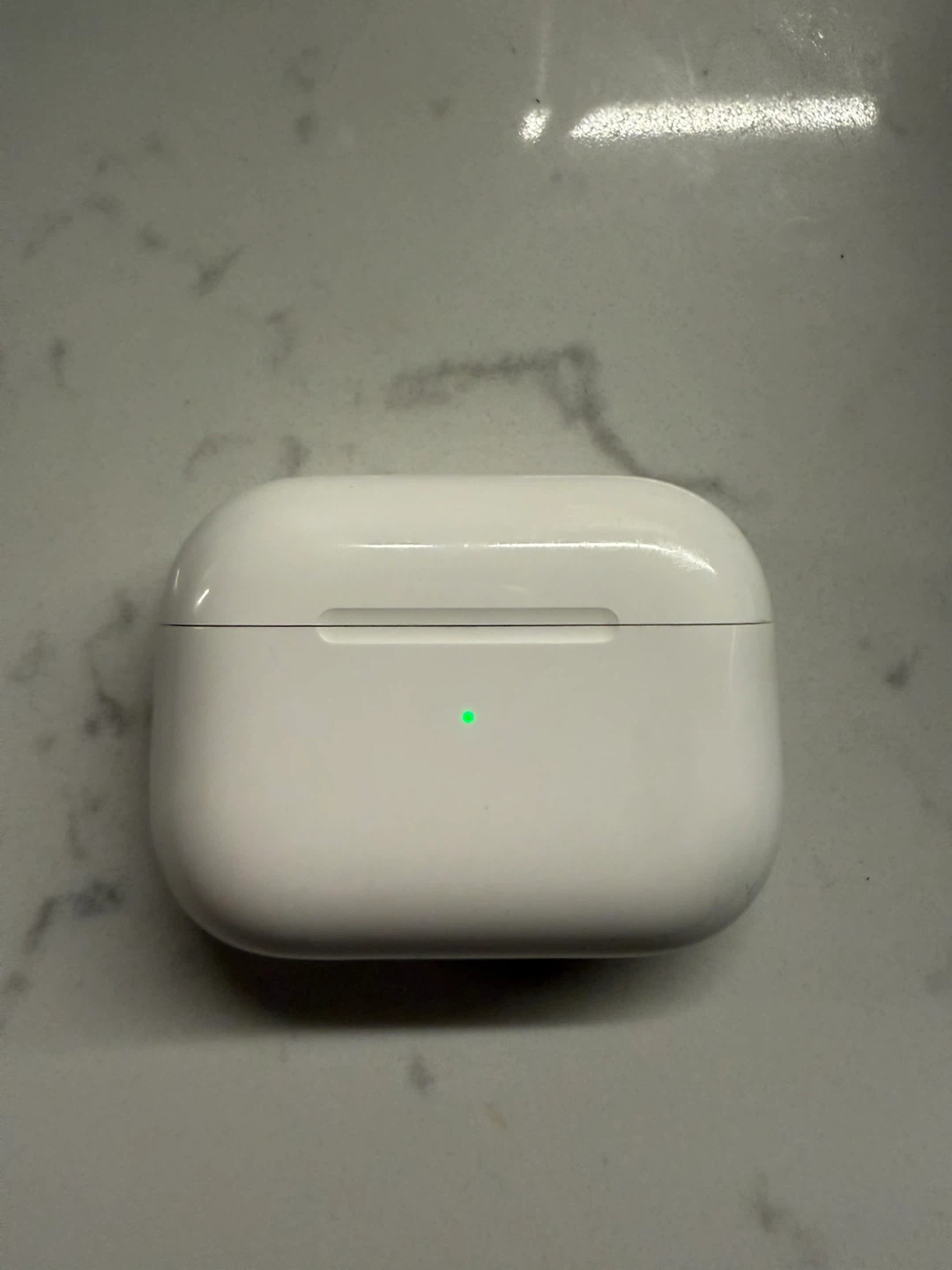 Apple AirPods Pro (1st Gen) with Charging Case and Ear Tips - photo 2