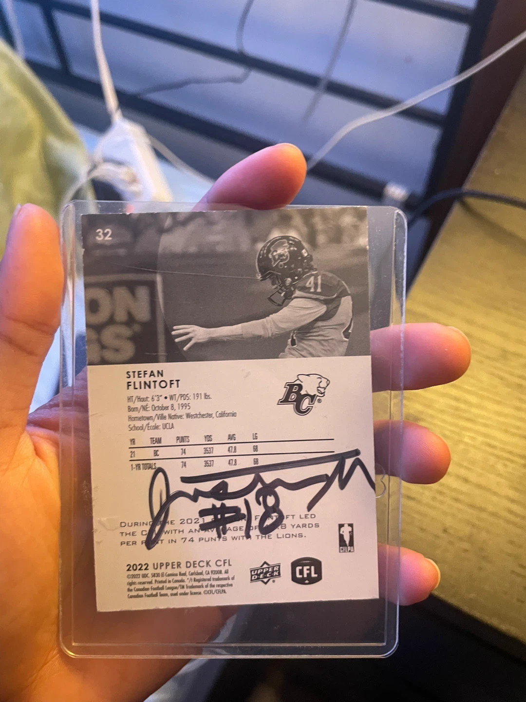 Stefan Flintoft 2022 Upper Deck CFL Autographed Football Card - photo 2