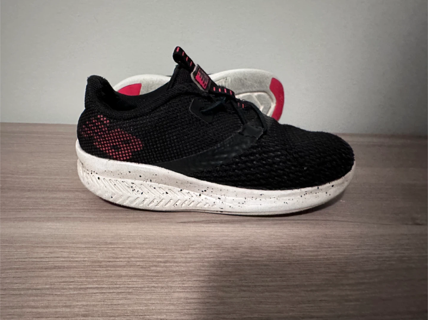 New Balance sneakers kids size 10