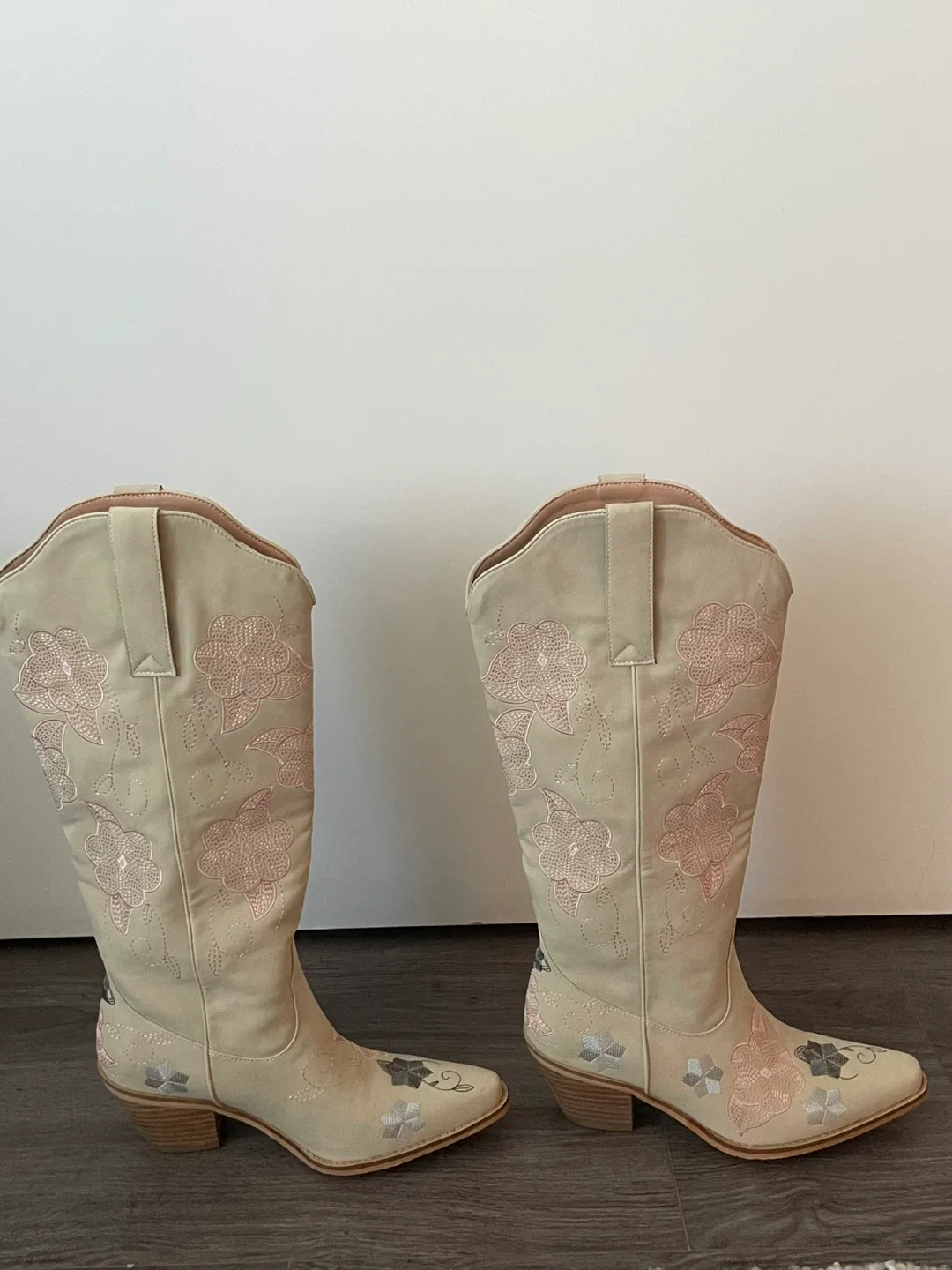 Cream & Pink Floral Cowboy Boots - photo 2