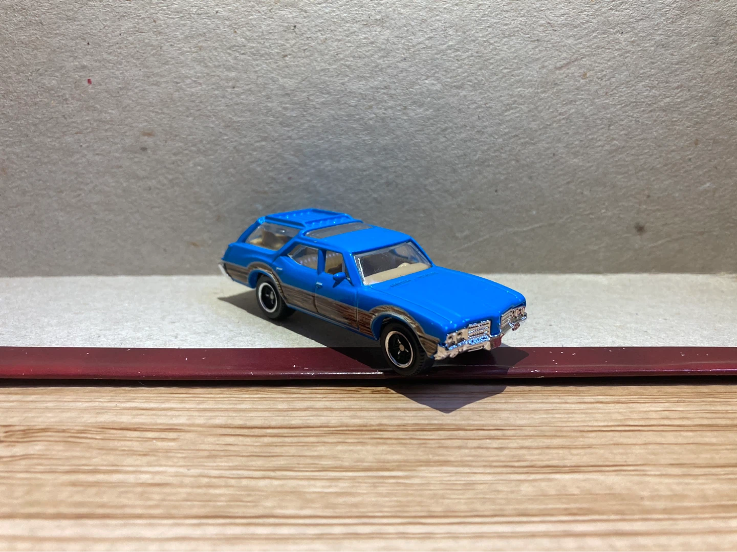 Matchbox Loose / Oldsmobile Vista Cruiser 1971 / Blue