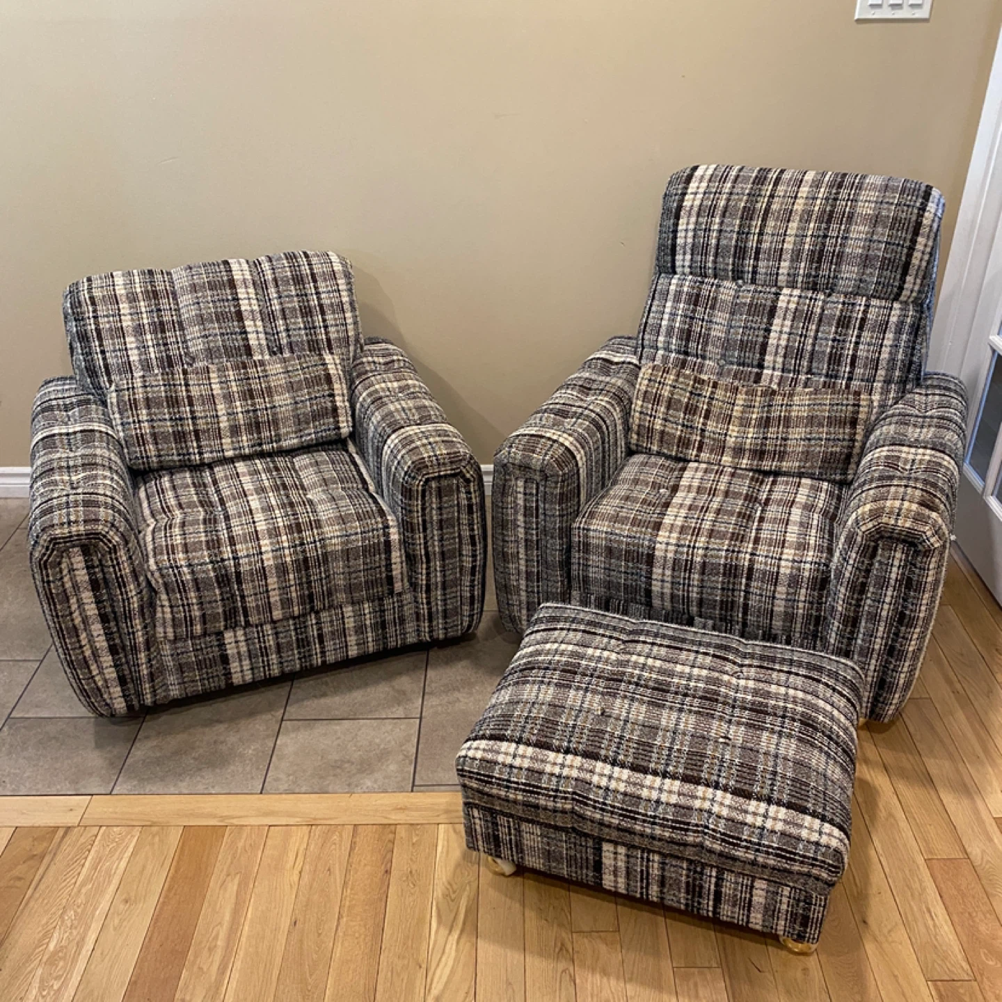 Vintage 1970s Retro Lounge Chair Set with Ottoman (CAN DELIVER)