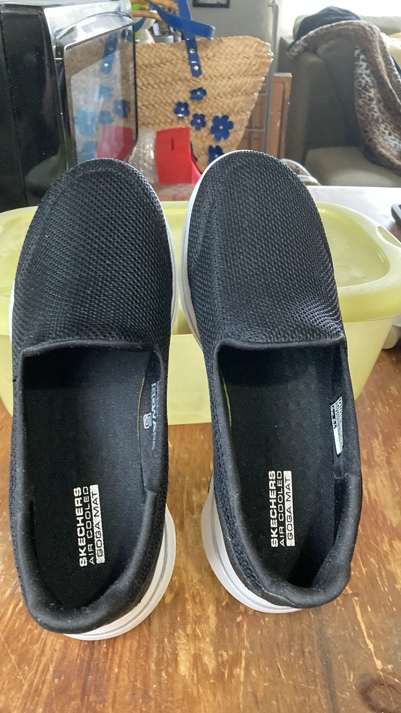 Skechers GO WALK Air Cooled Goga Mat Slip-On Shoes